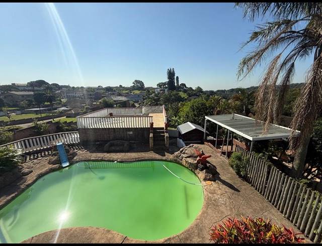 4 BEDROOM HOUSE FOR SALE IN UMHLATUZANA